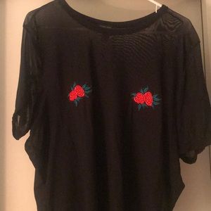 Short sleeve mesh top